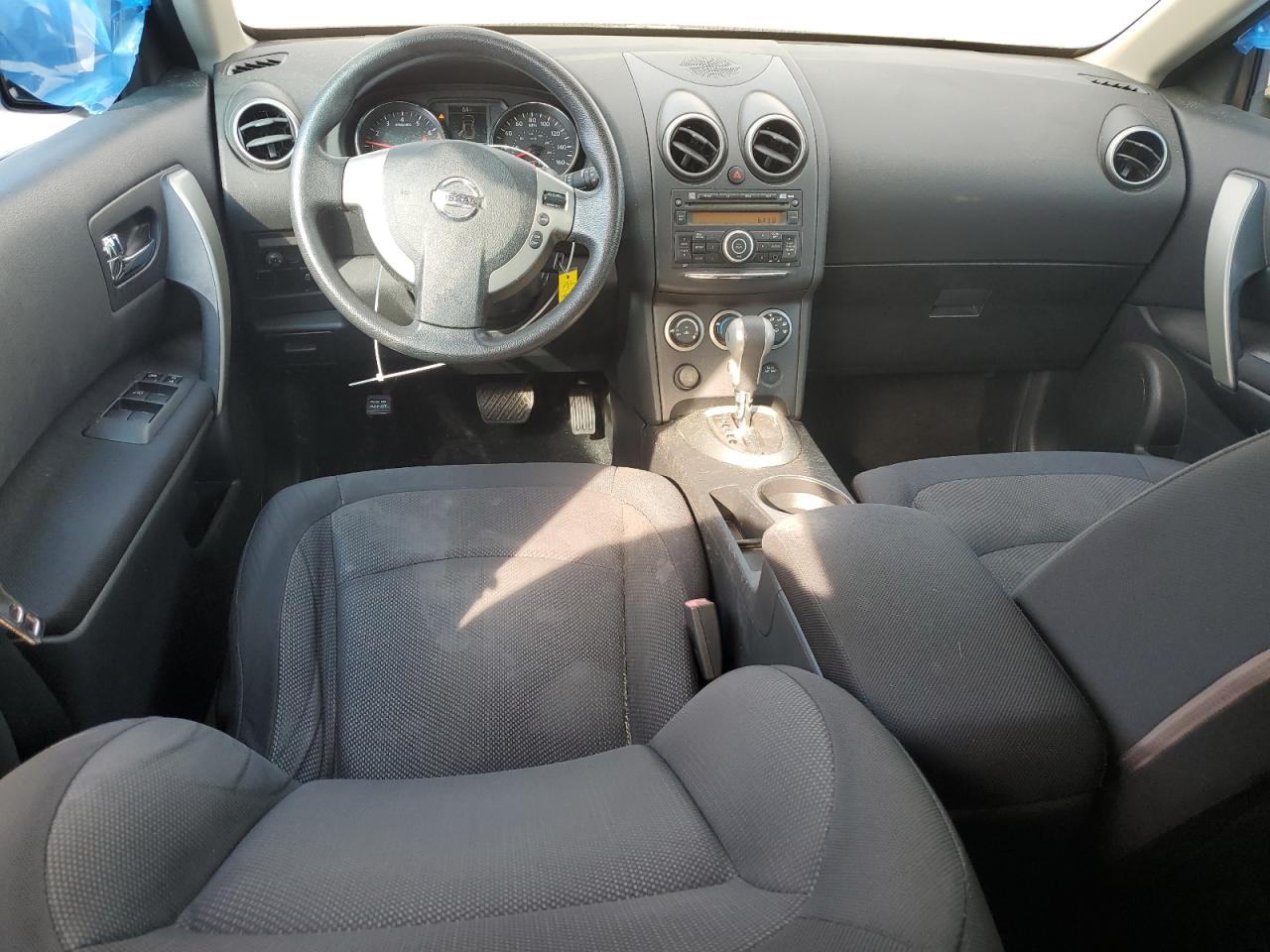 2011 Nissan Rogue - Image 8