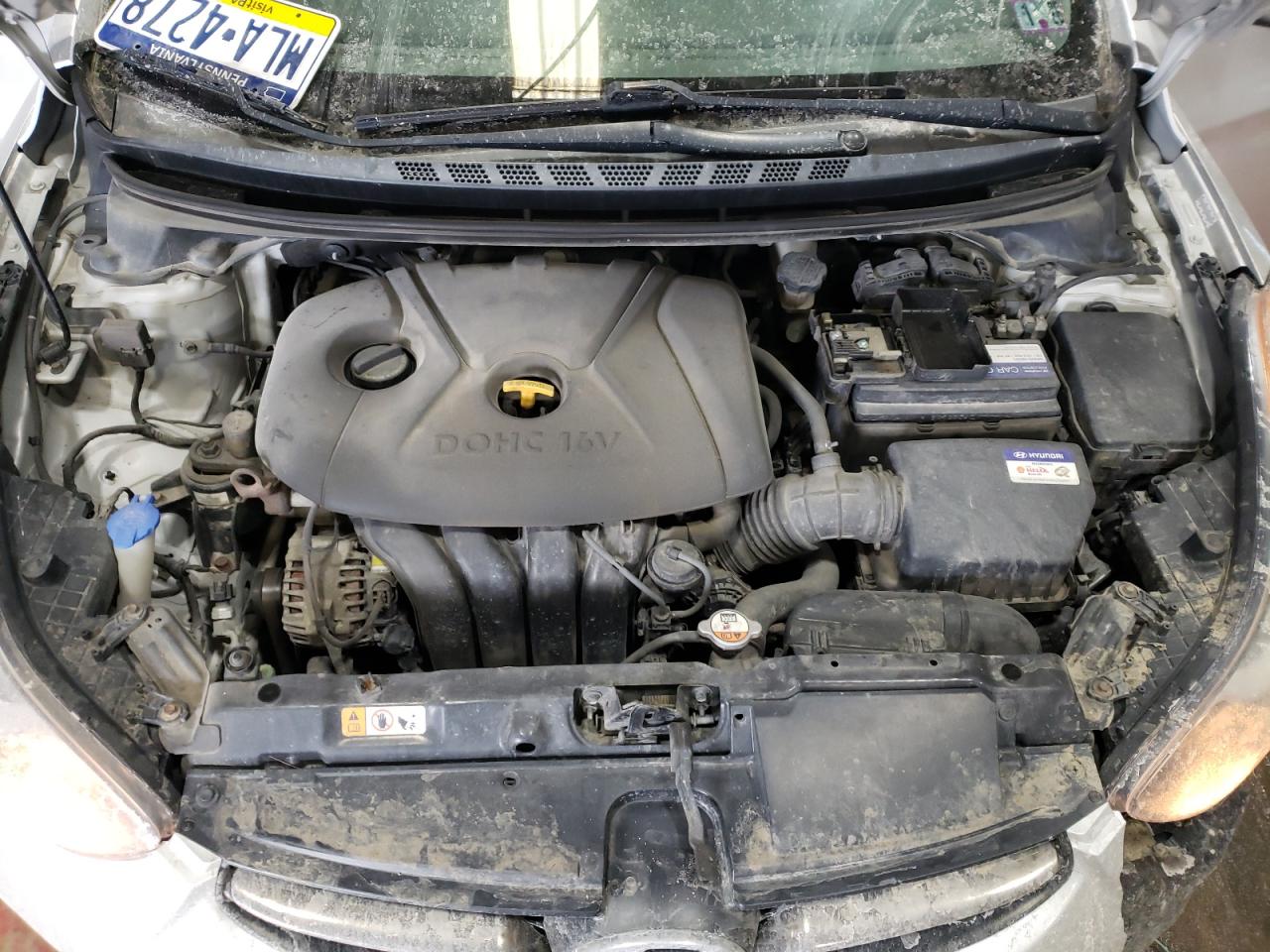 2012 Hyundai Elantra - Image 13