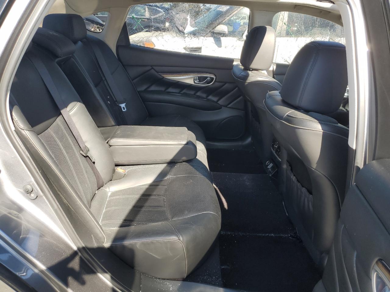 2019 Infiniti Q70L 3.7 Luxe VIN: JN1BY1PP9KM685298 Lot: 50368825
