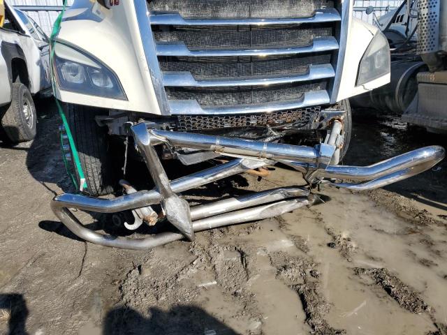 2019 FREIGHTLINER CASCADIA 126 