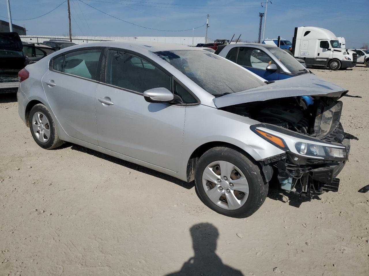 2017 Kia Forte - Image 4