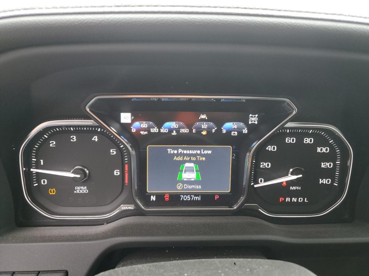 2022 GMC Sierra - Image 9