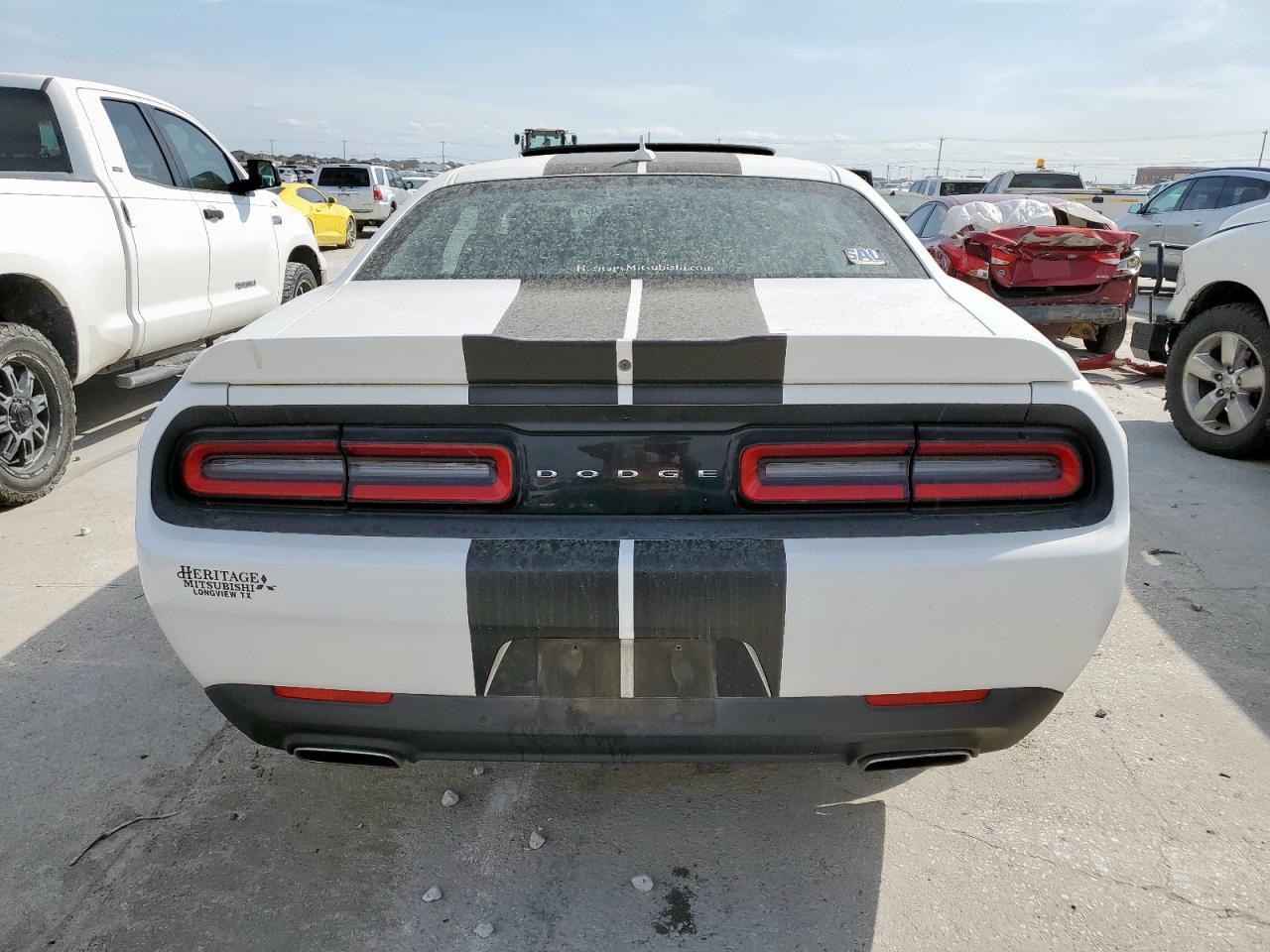 2018 Dodge Challenger Sxt VIN: 2C3CDZAGXJH258383 Lot: 50767095