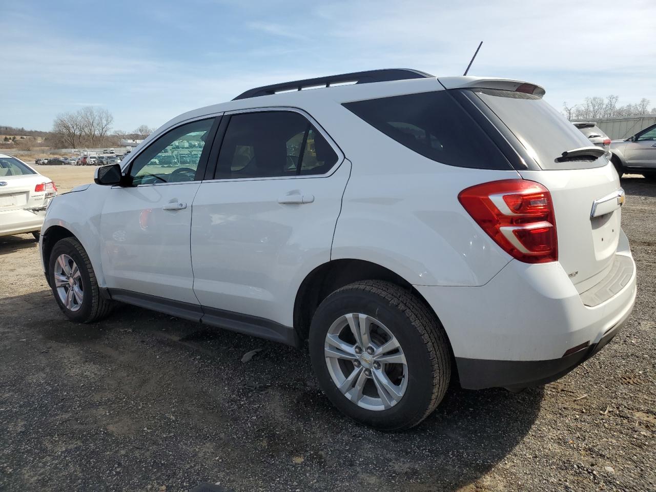2016 Chevrolet Equinox - Image 2