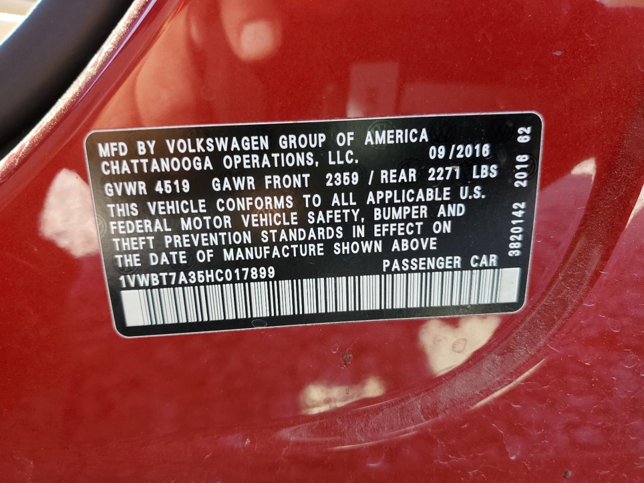 2017 Volkswagen Passat - Image 12