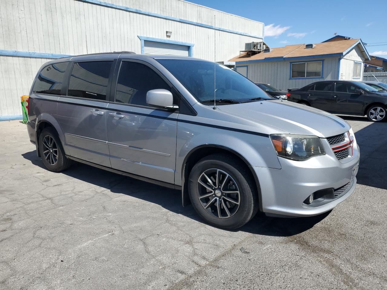 2016 Dodge Caravan - Image 4