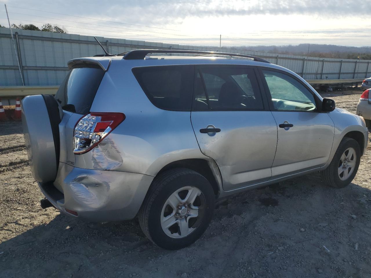 2010 Toyota RAV 4 - Image 3