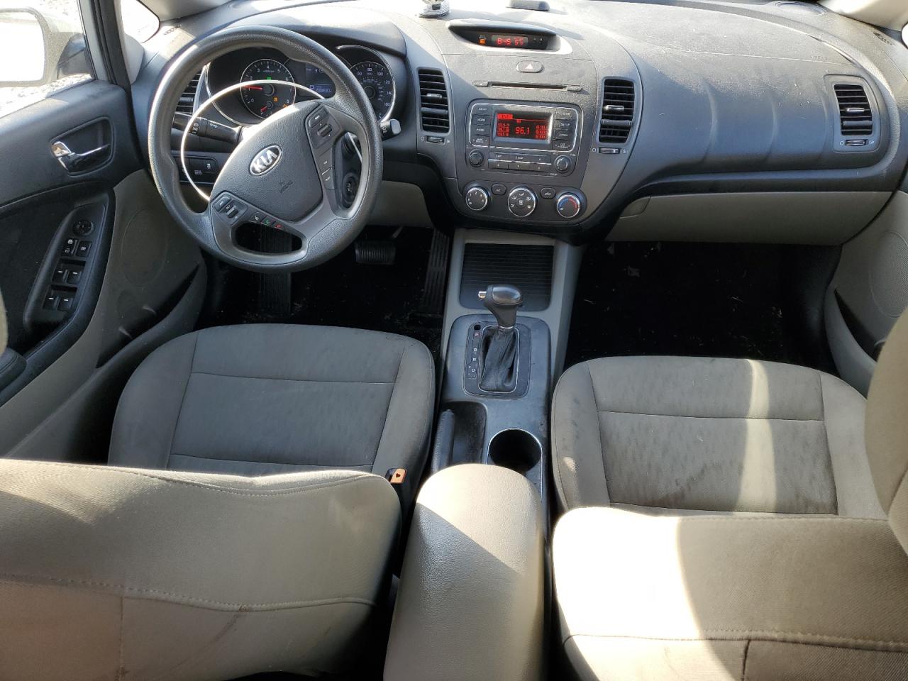 2015 Kia Forte - Image 8