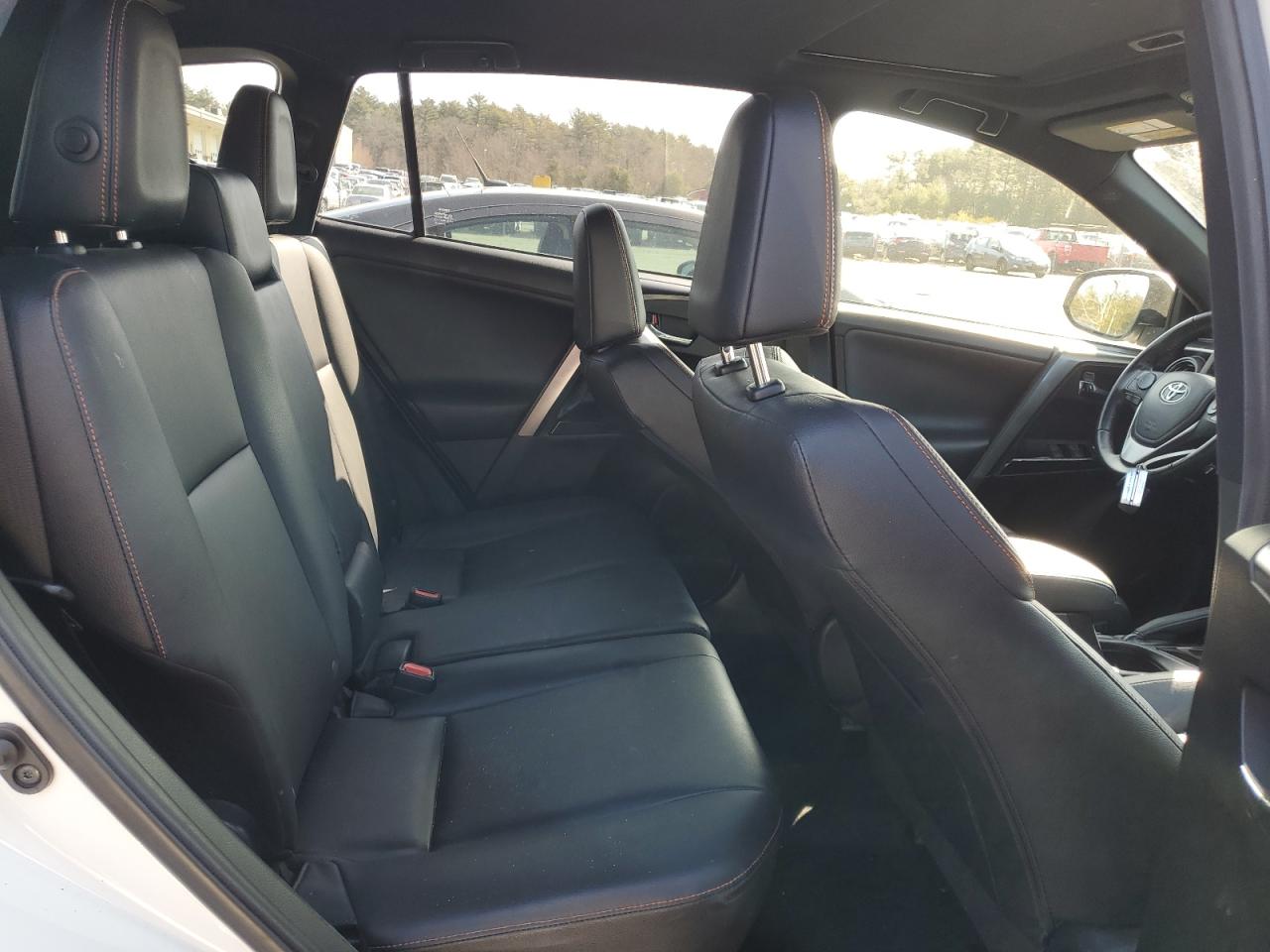 2016 Toyota RAV 4 - Image 11