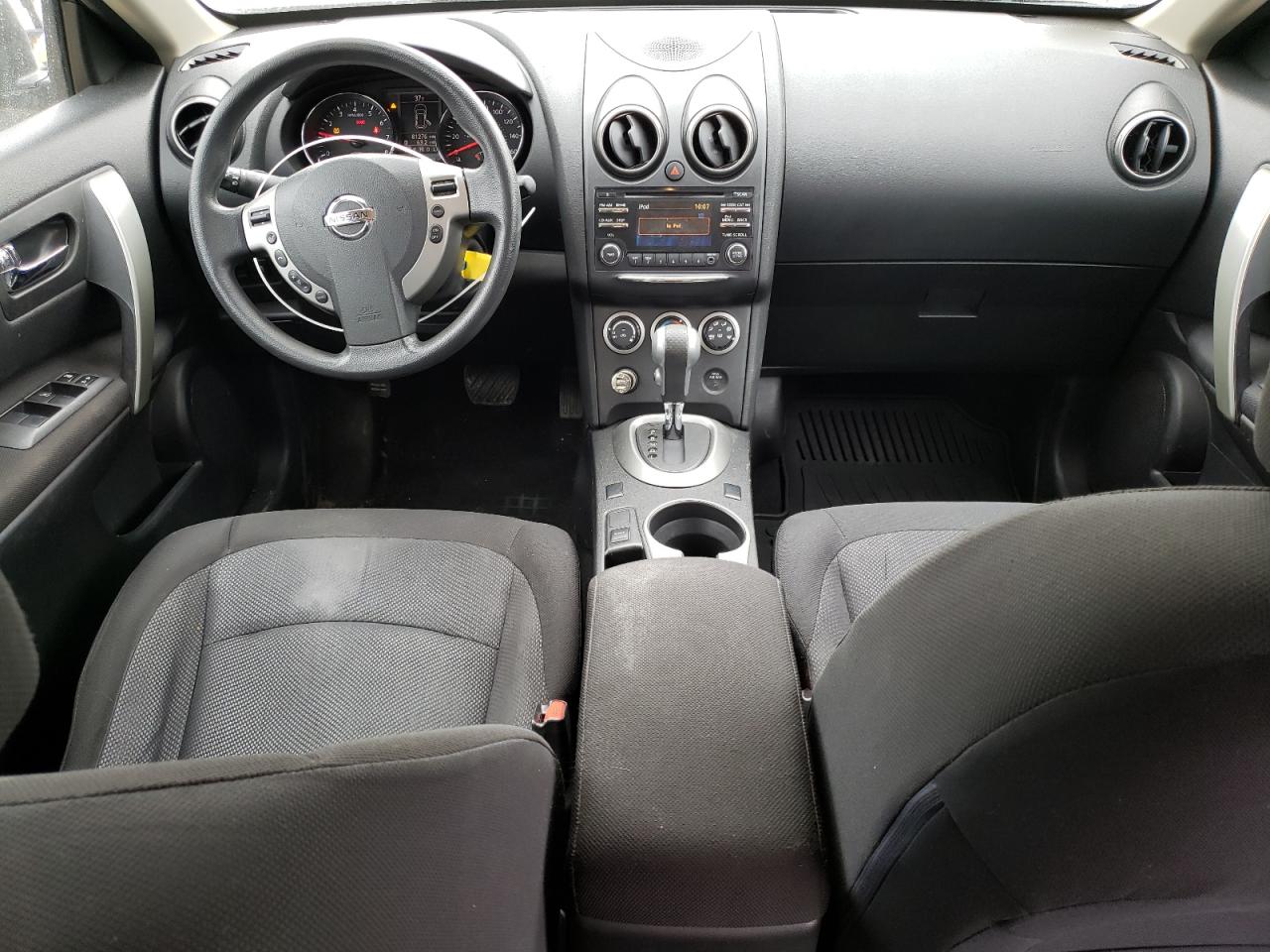 2015 Nissan Rogue - Image 8