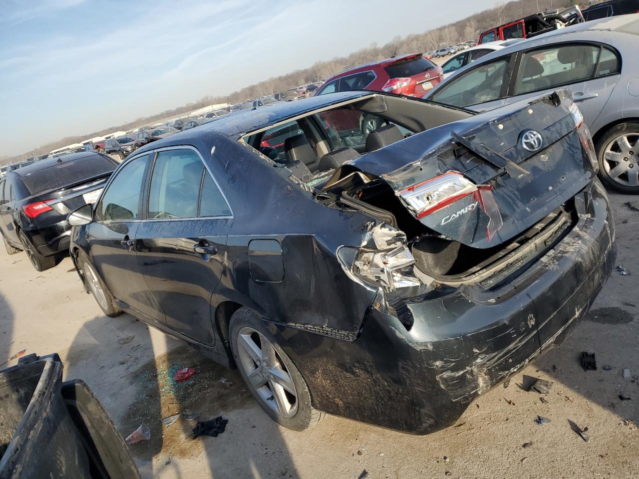 2014 Toyota Camry - Image 2