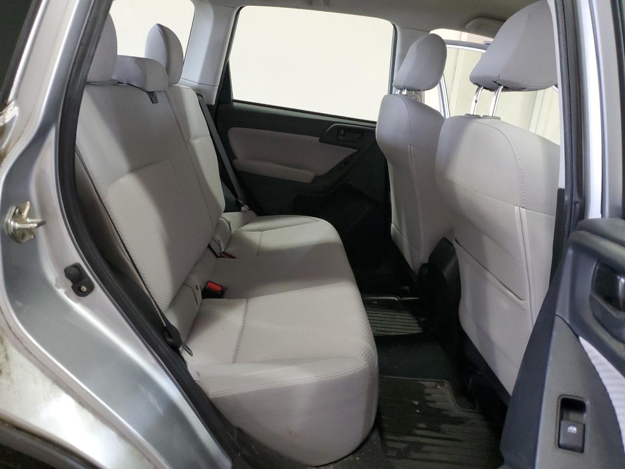 2018 Subaru Forester - Image 11