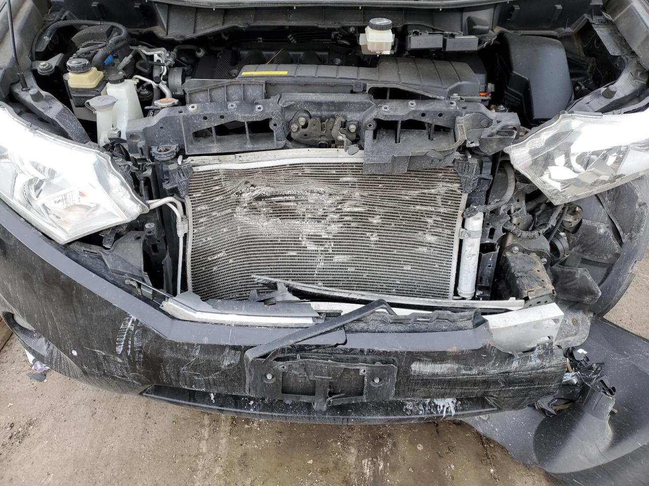 2011 Nissan Quest - Image 12