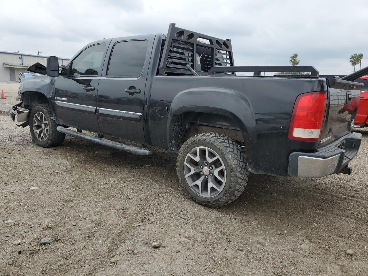 2008 GMC Sierra - Image 2