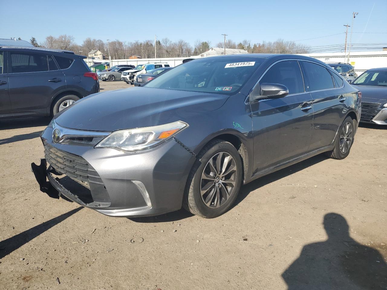 2018 Toyota Avalon - Image 1