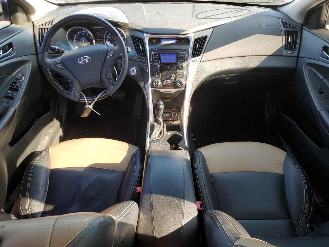2011 Hyundai Sonata - Image 8