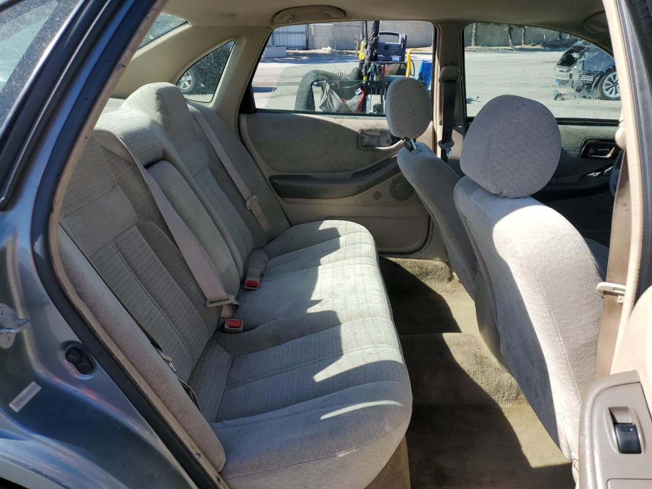 1998 Toyota Avalon - Image 10