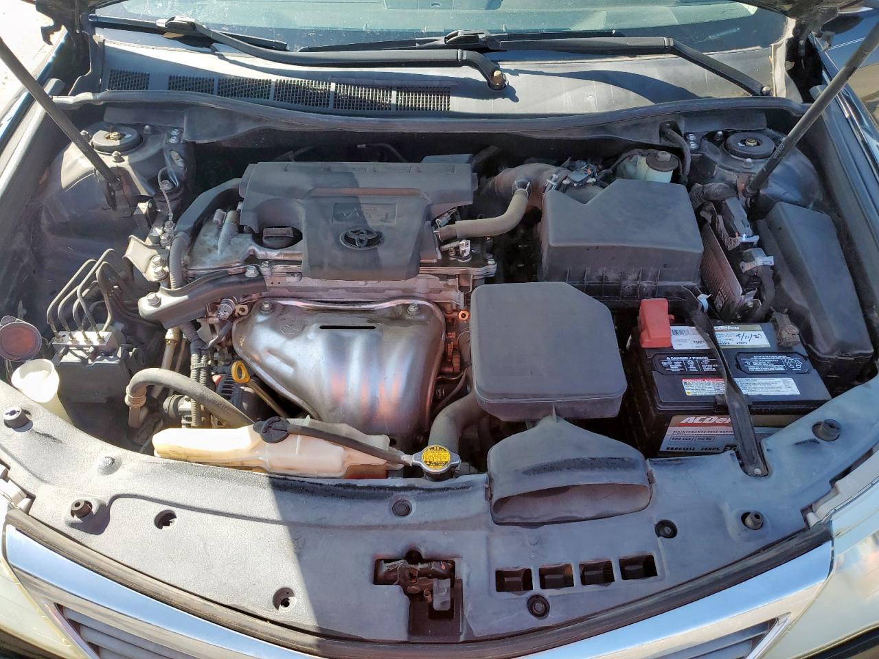 2012 Toyota Camry - Image 11
