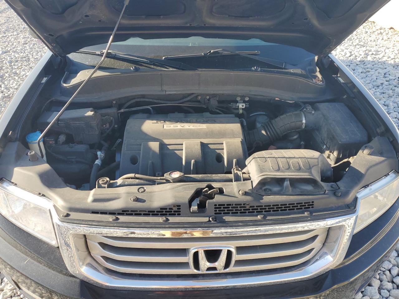 2013 Honda Ridgeline - Image 11