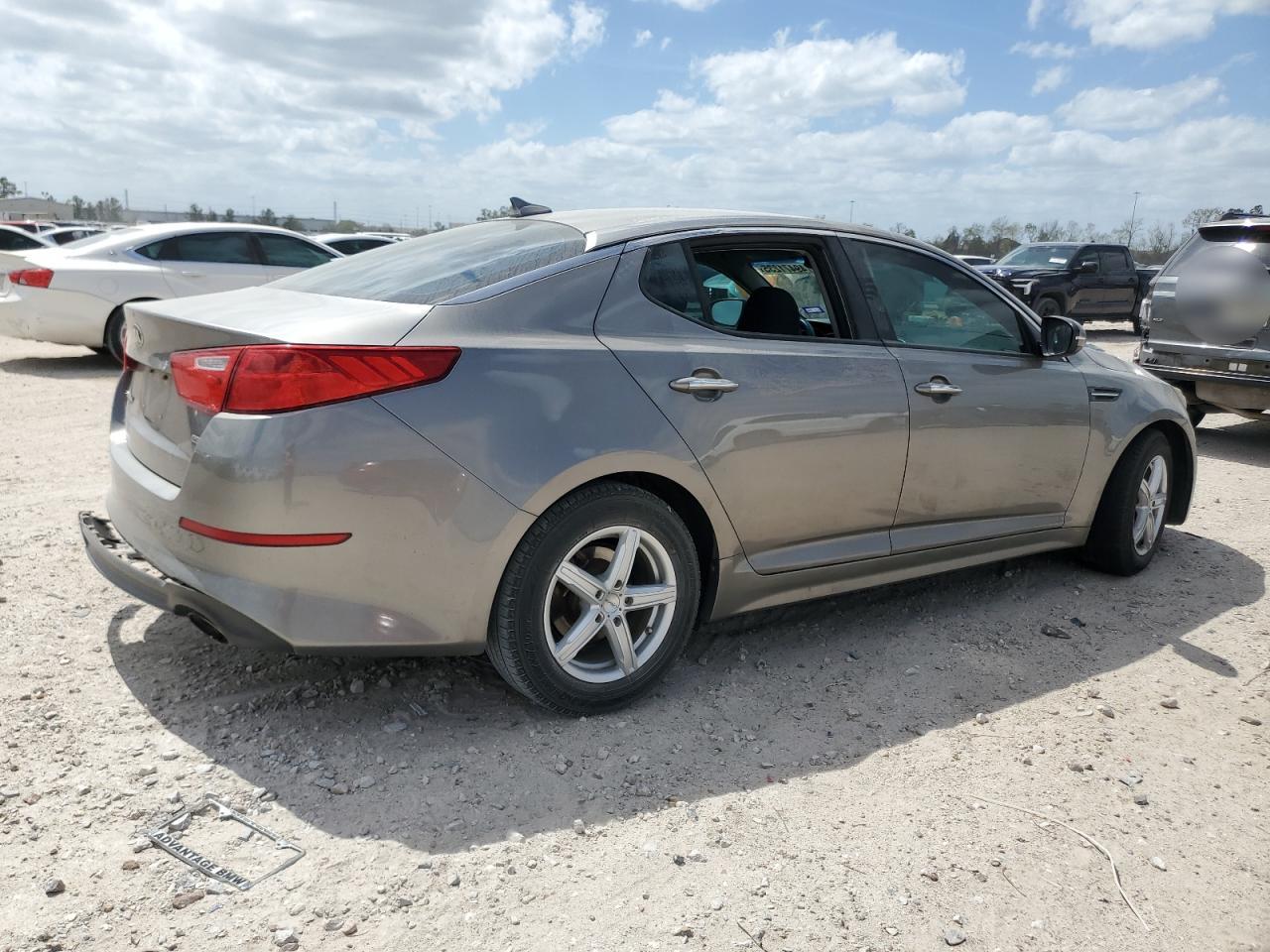 2015 Kia Optima - Image 3
