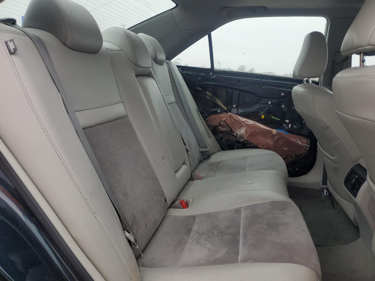 2012 Toyota Camry - Image 10