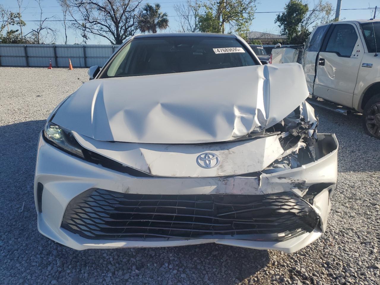 2025 Toyota Camry - Image 5