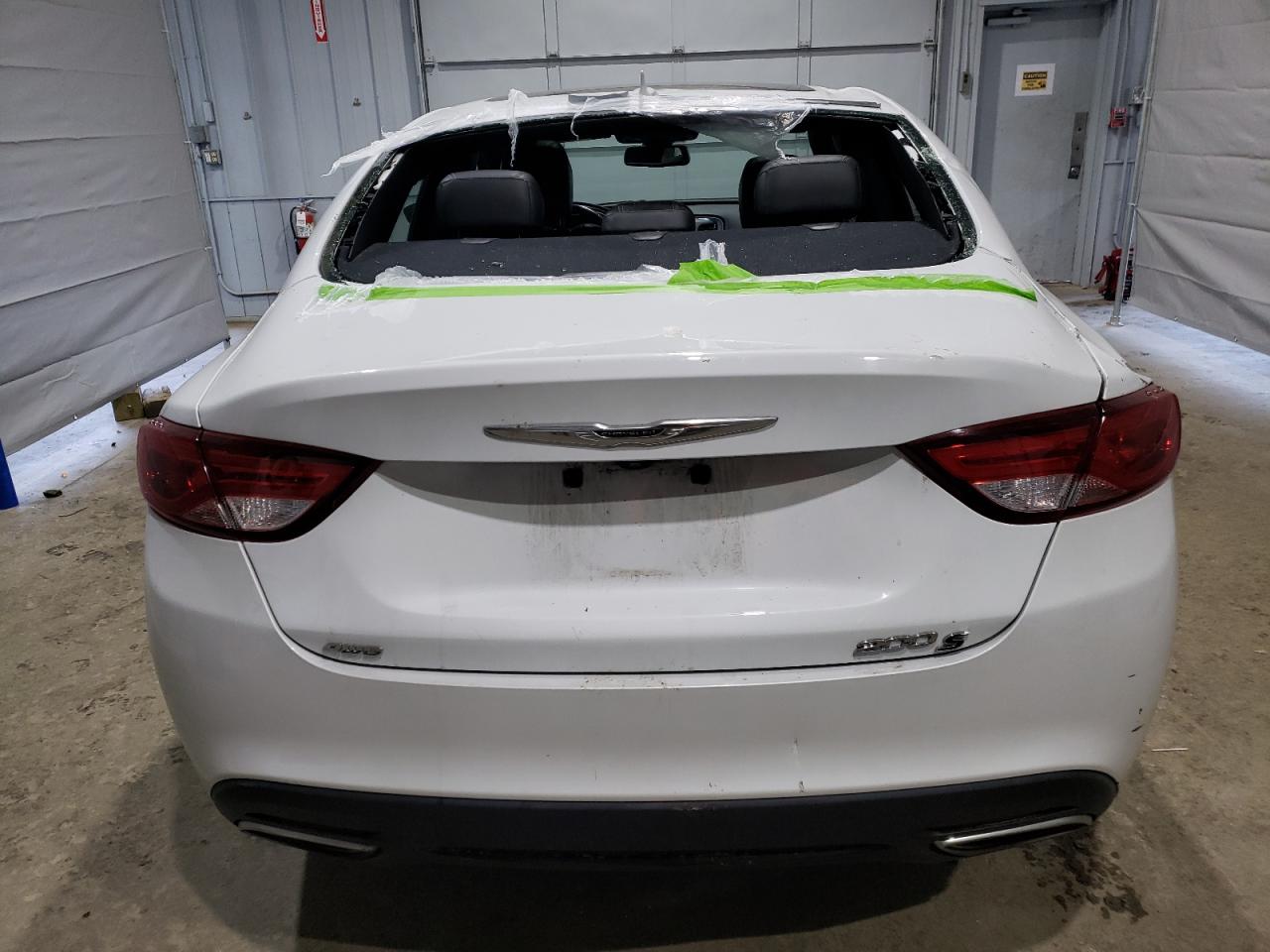 2015 Chrysler 200 - Image 6