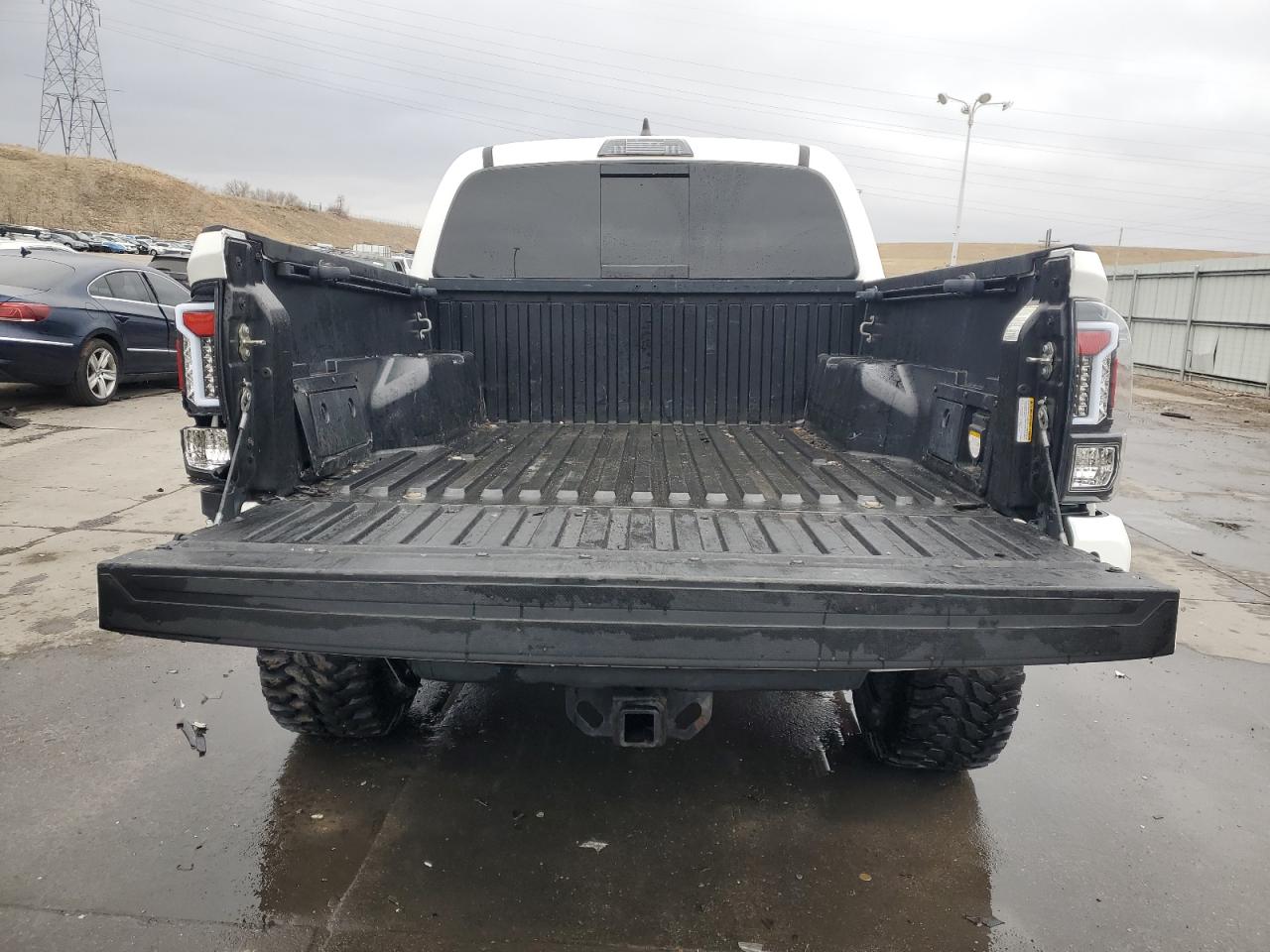 2018 Toyota Tacoma - Image 6