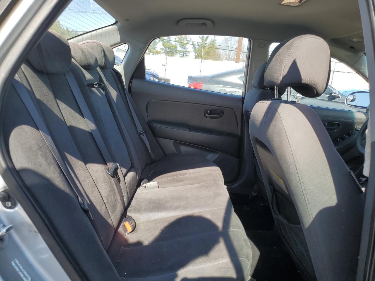 2009 Hyundai Elantra - Image 10