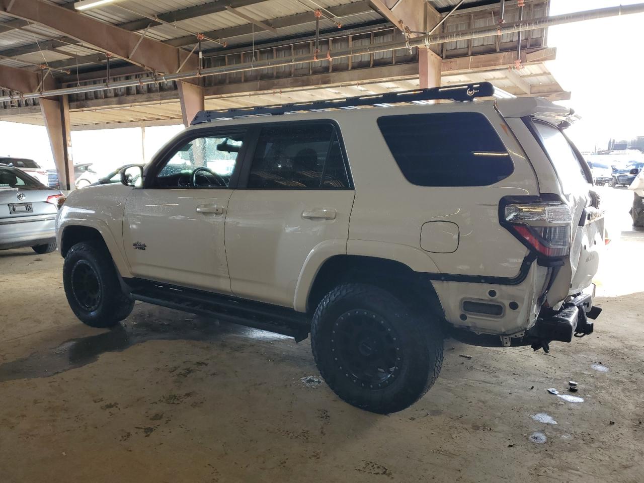 2016 Toyota 4Runner - Image 2