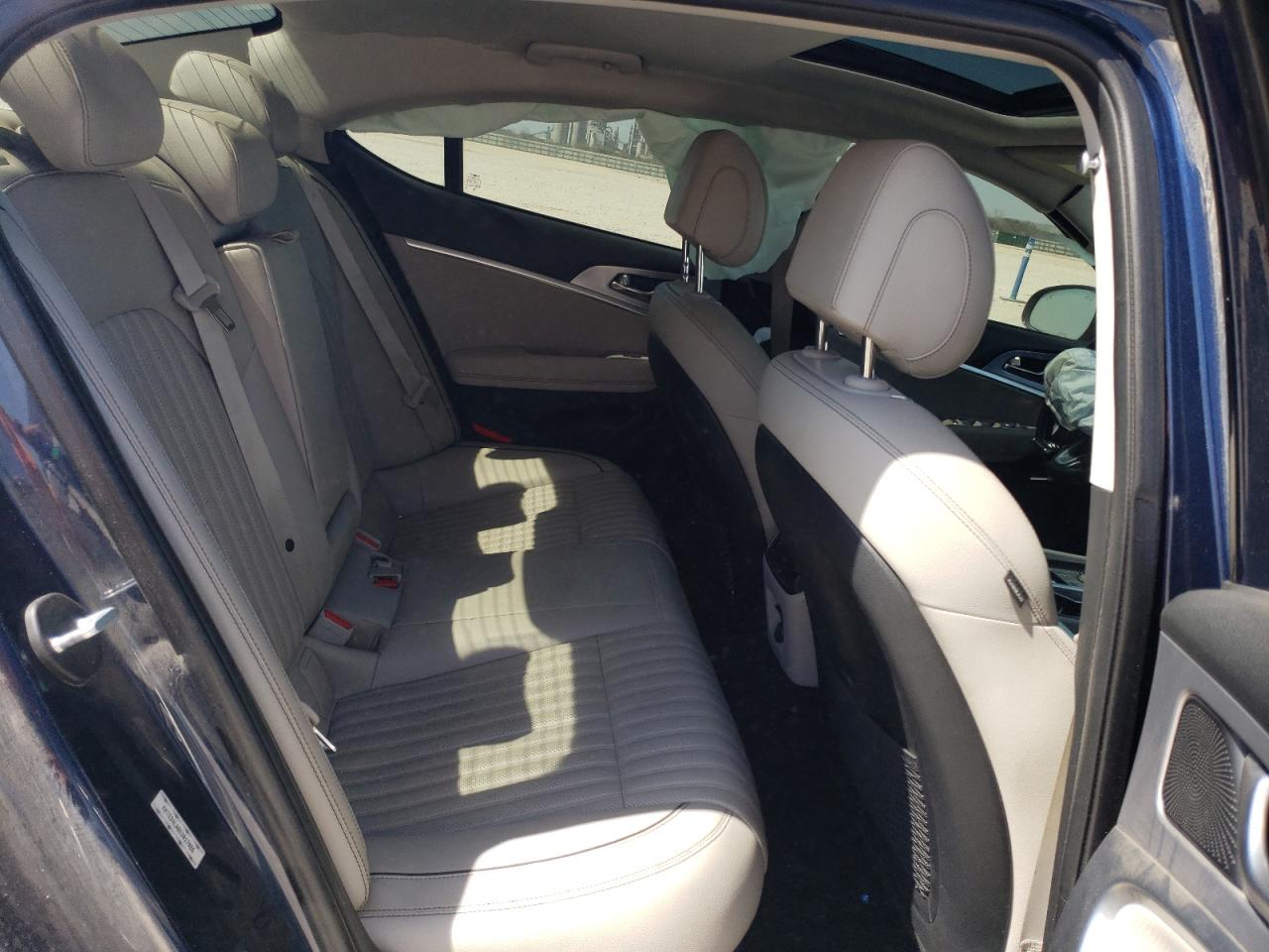 2019 Genesis G70 - Image 10