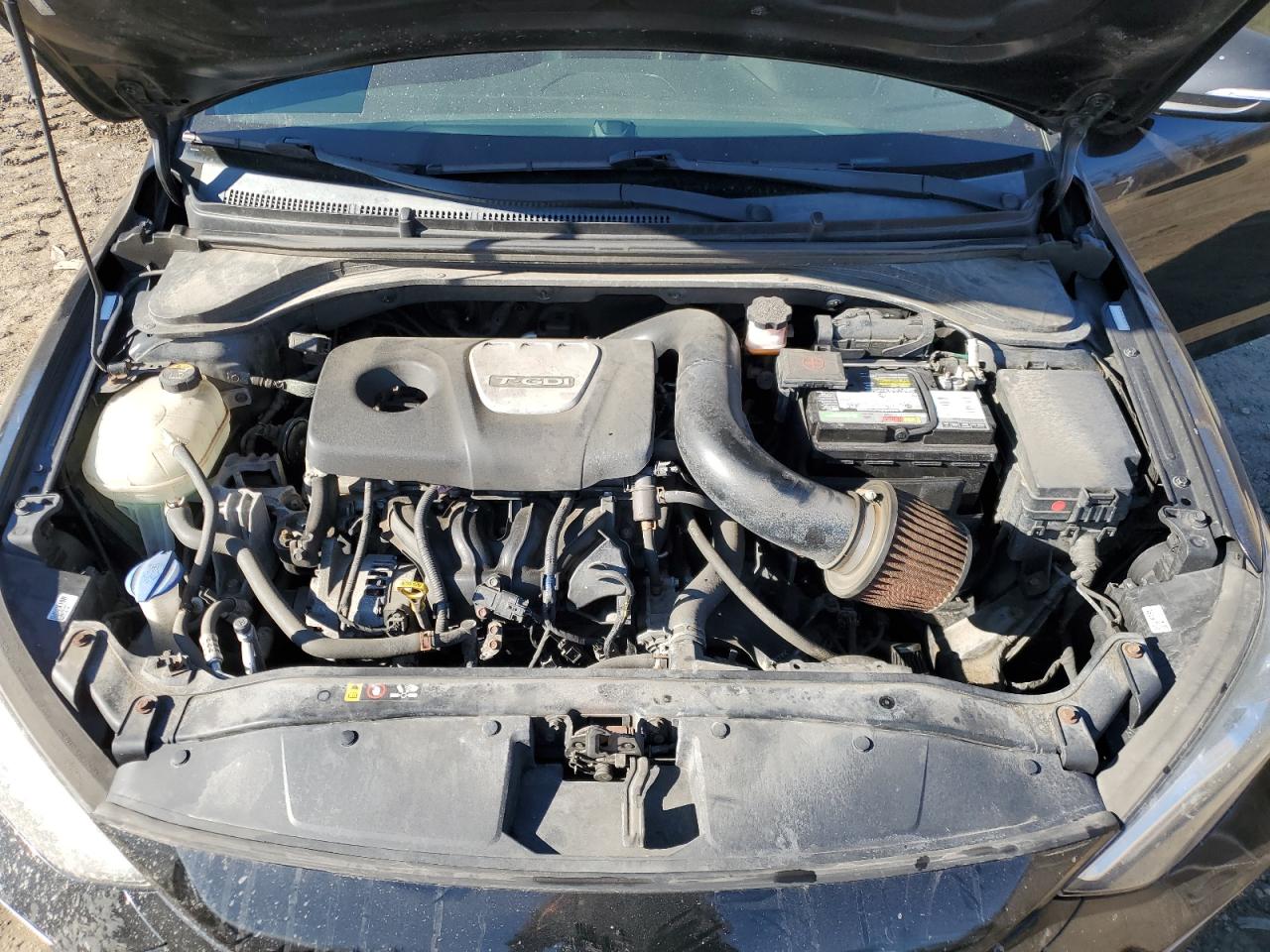 2018 Hyundai Elantra - Image 11