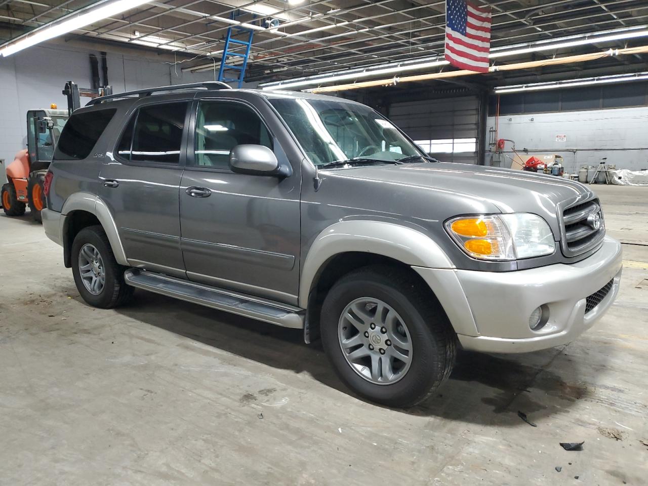 2004 Toyota Sequoia - Image 4