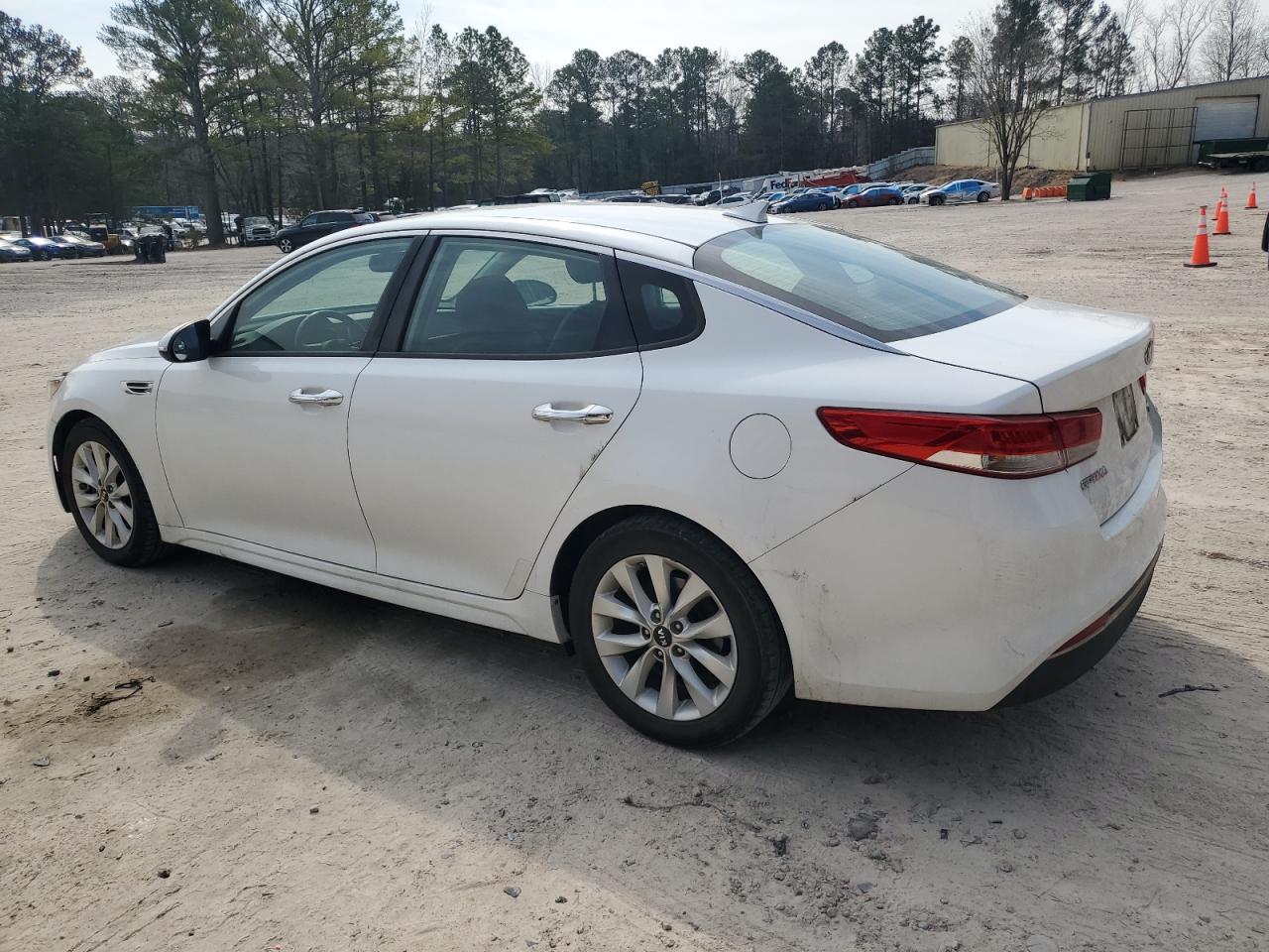2016 Kia Optima - Image 2