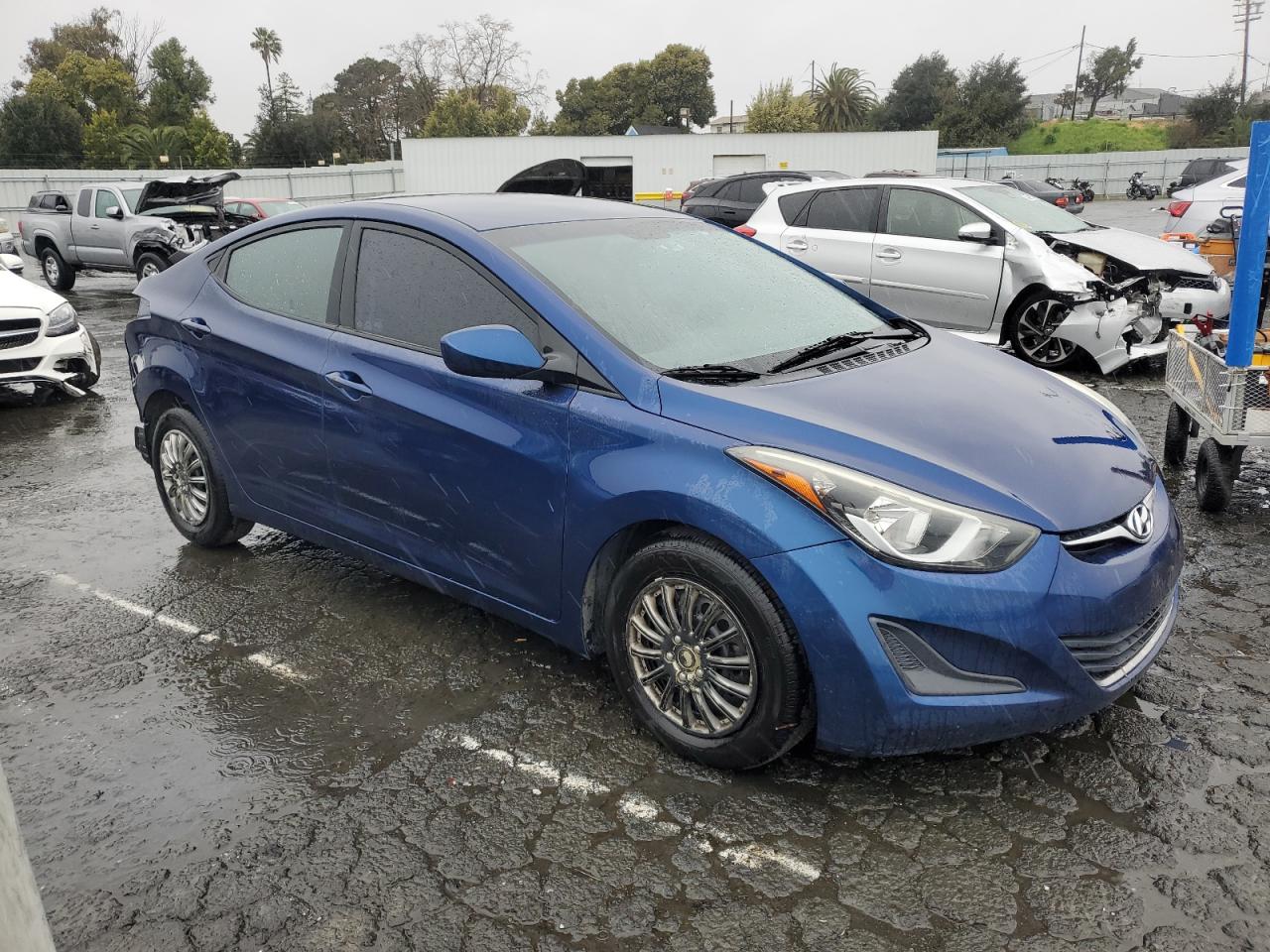 2016 Hyundai Elantra - Image 4