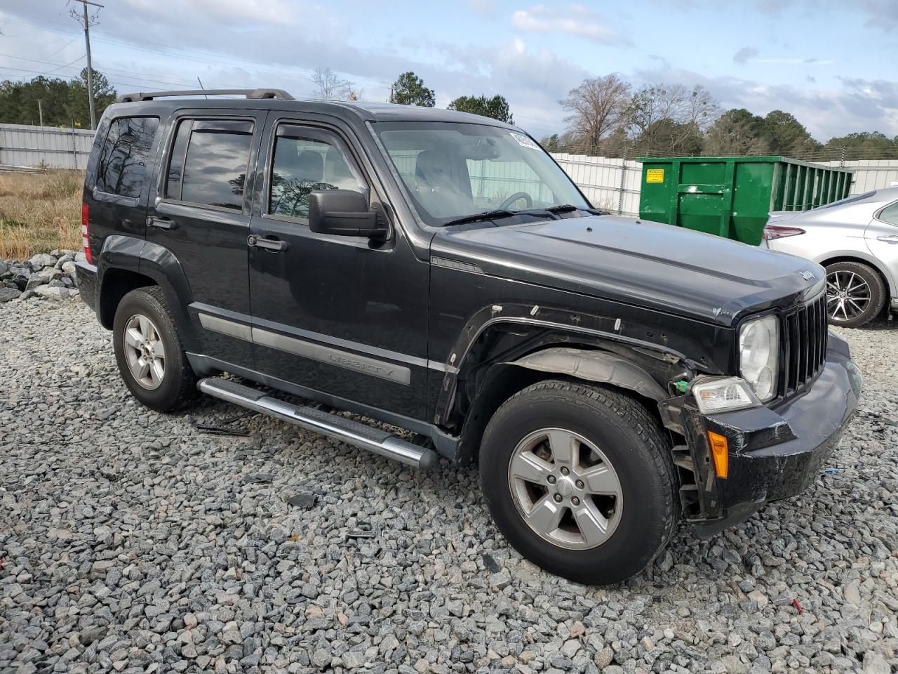 2012 Jeep Liberty (North America) - Image 4