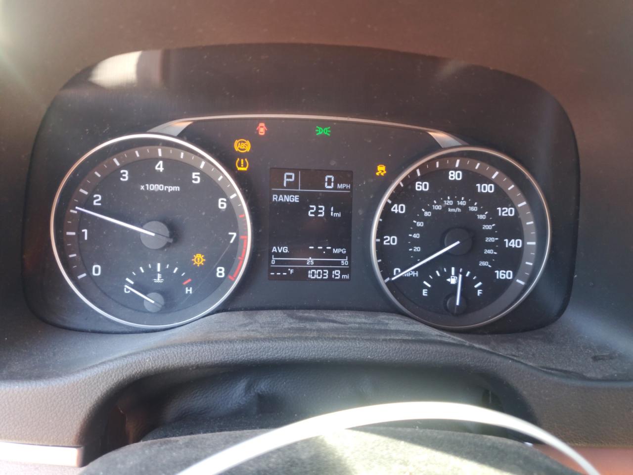 2017 Hyundai Elantra - Image 9