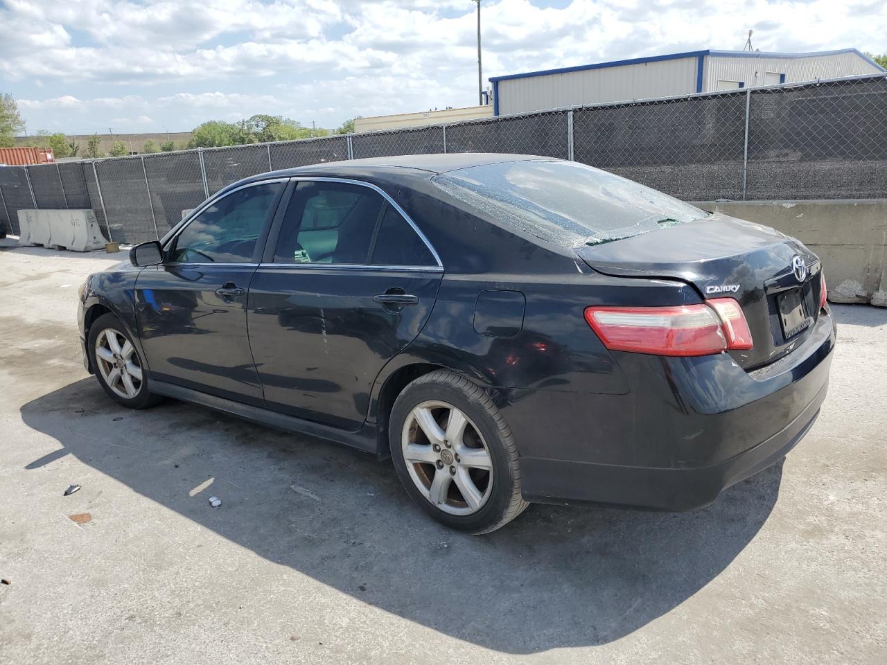 2009 Toyota Camry - Image 2