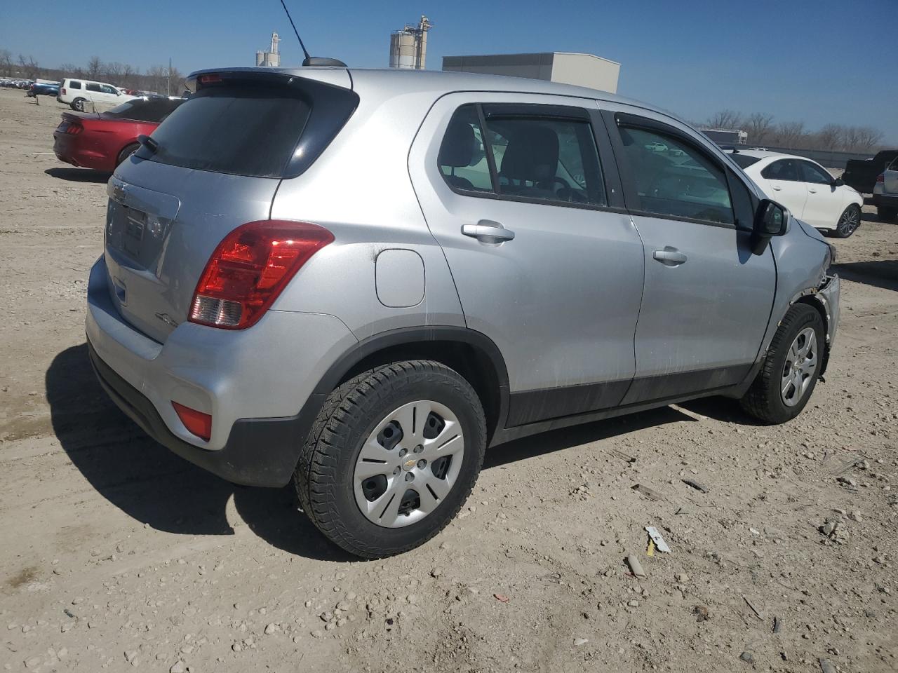 2017 Chevrolet Trax - Image 3
