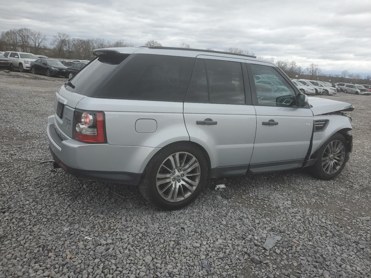 2011 Land Rover Range Rover - Image 3