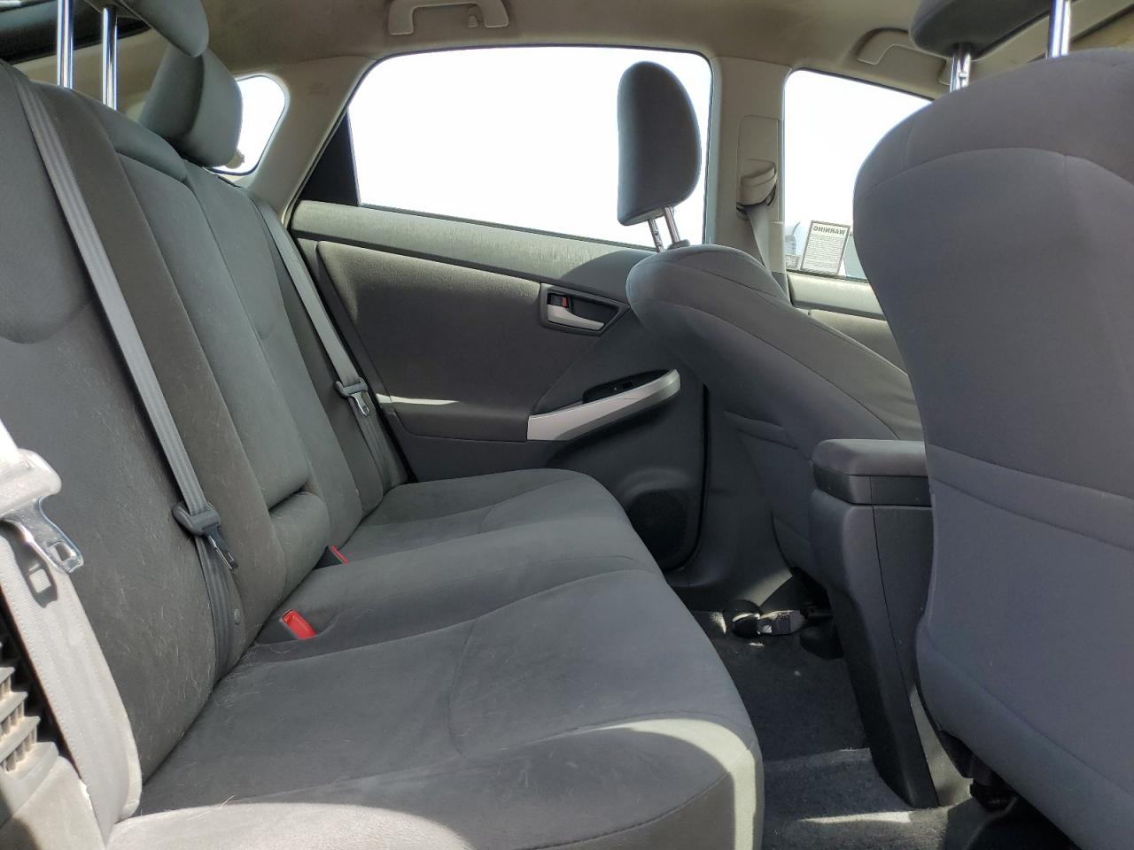 2011 Toyota Prius - Image 10