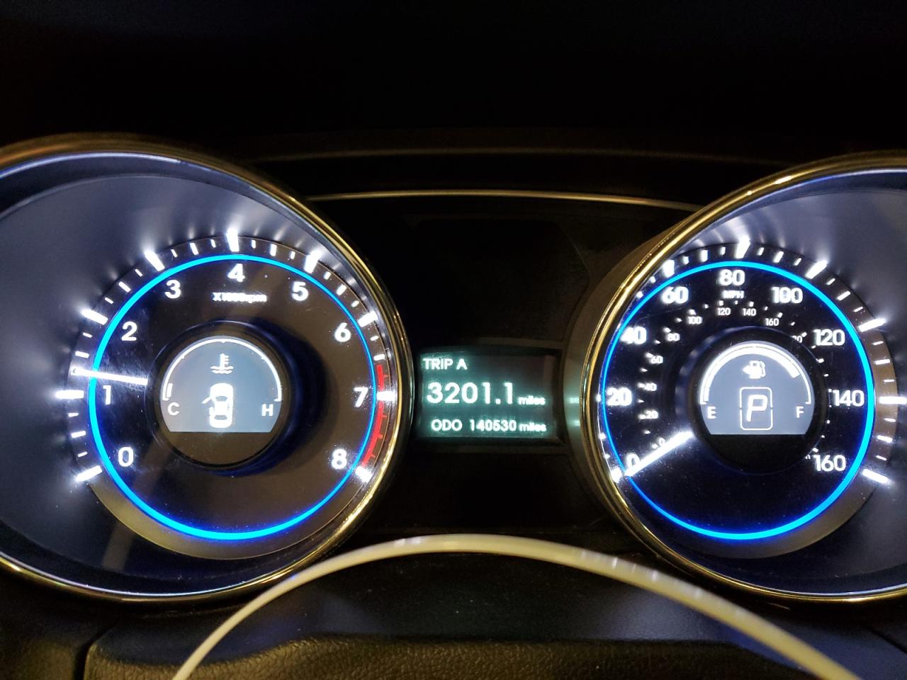 2011 Hyundai Sonata - Image 9