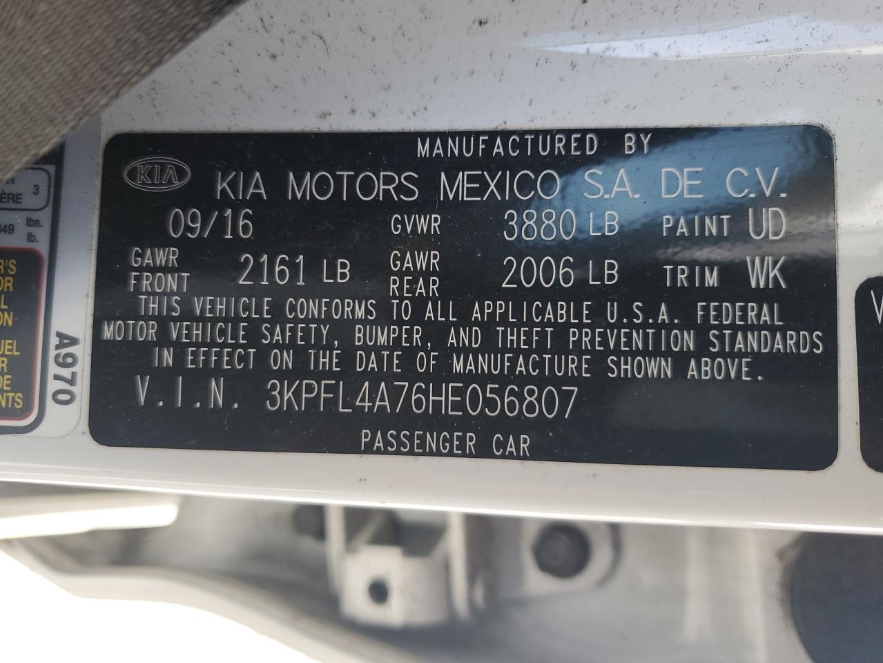 2017 Kia Forte - Image 14