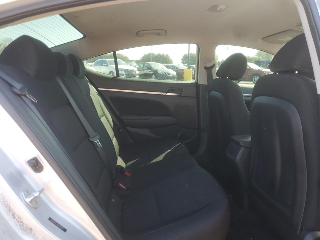 2020 Hyundai Elantra - Image 10