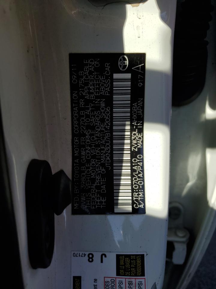 2011 Toyota Prius - Image 14