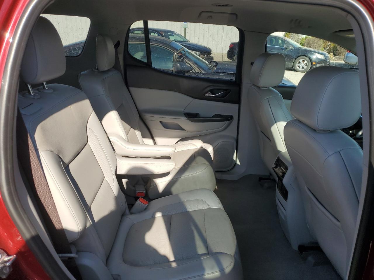 2018 GMC Acadia - Image 11