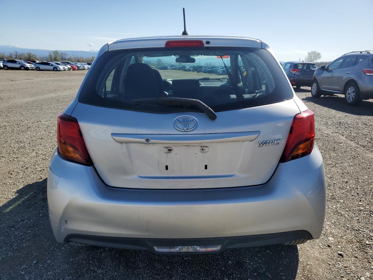 2017 Toyota Yaris - Image 6