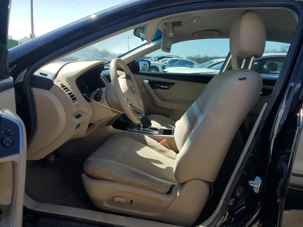 2014 Nissan Altima - Image 7