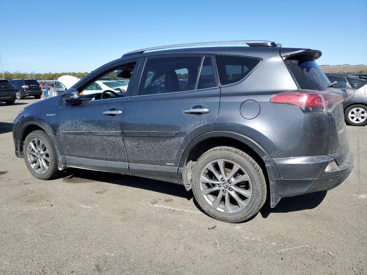 2016 Toyota RAV 4 - Image 2