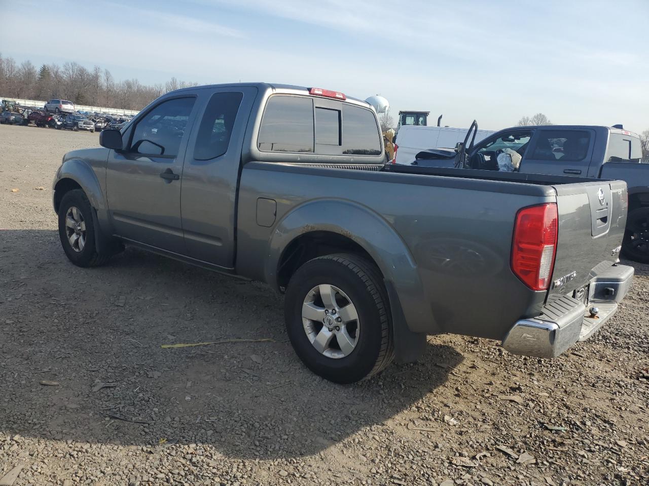 2009 Nissan Navara (Frontier) - Image 2